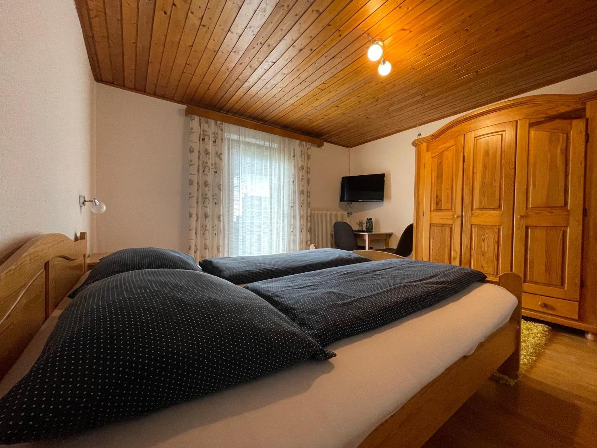 Haus St. Martin Hotel Klosterle am Arlberg Exterior photo